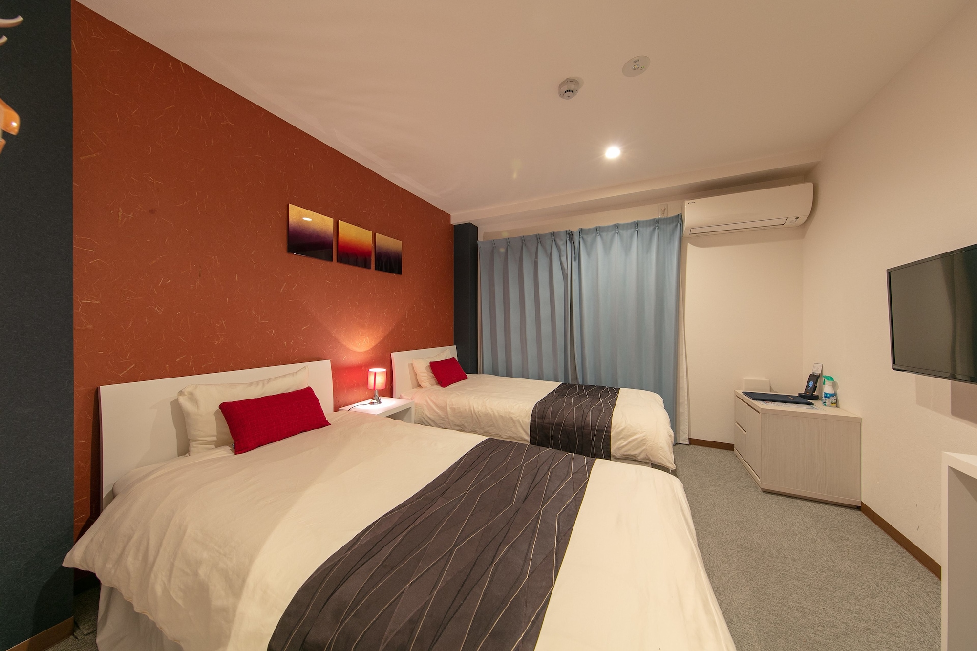 STANDARD, TWIN BEDS