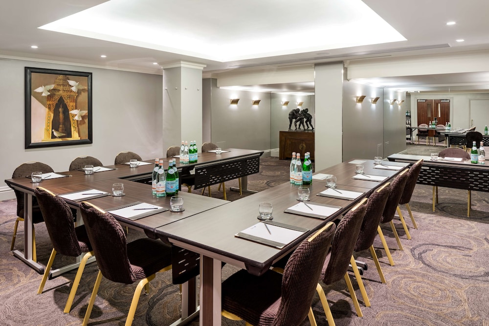 Radisson Blu Hotel London Euston Square 55/62