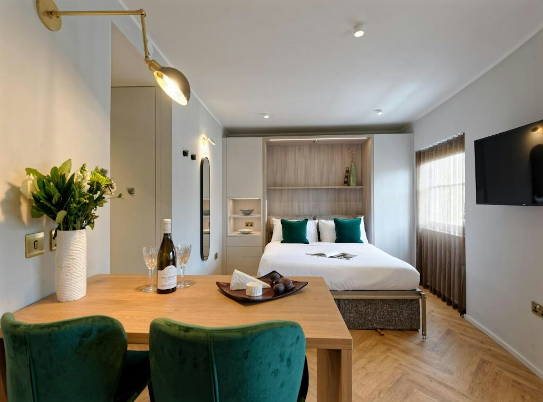 South Kensington Studios by D'Montrio 24/34