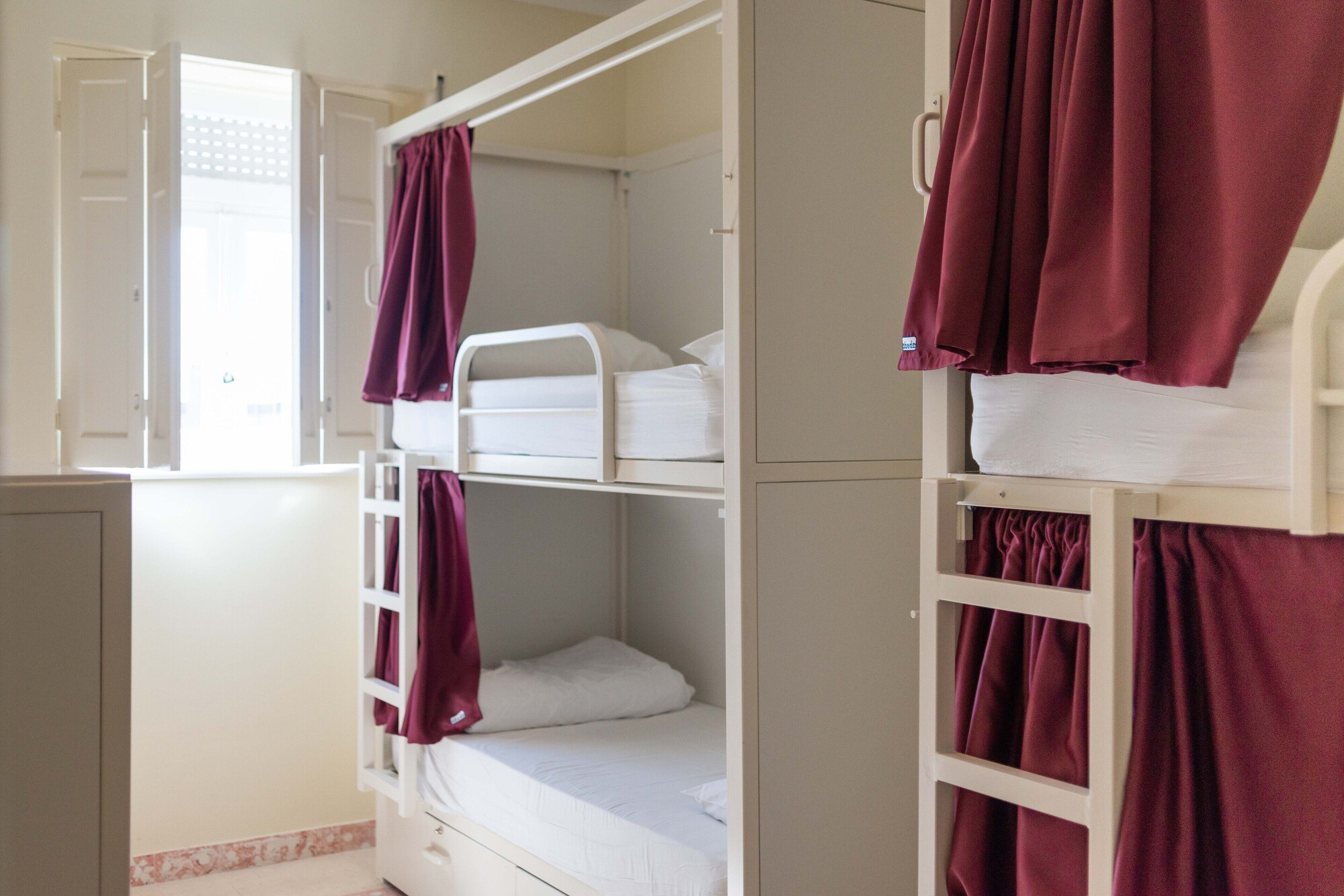 Female Dorm, Female Only, Standard, 5 People, 2 Bunk Beds, Shared Bathroom