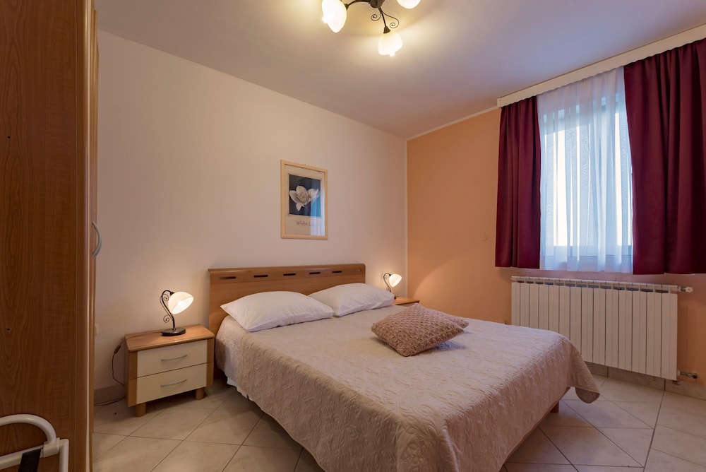 Suite, Balcony