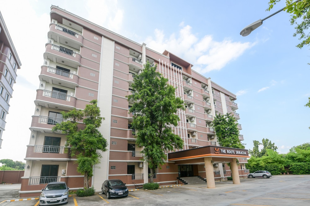 The Route Sriracha Hotel And Residence 4/49