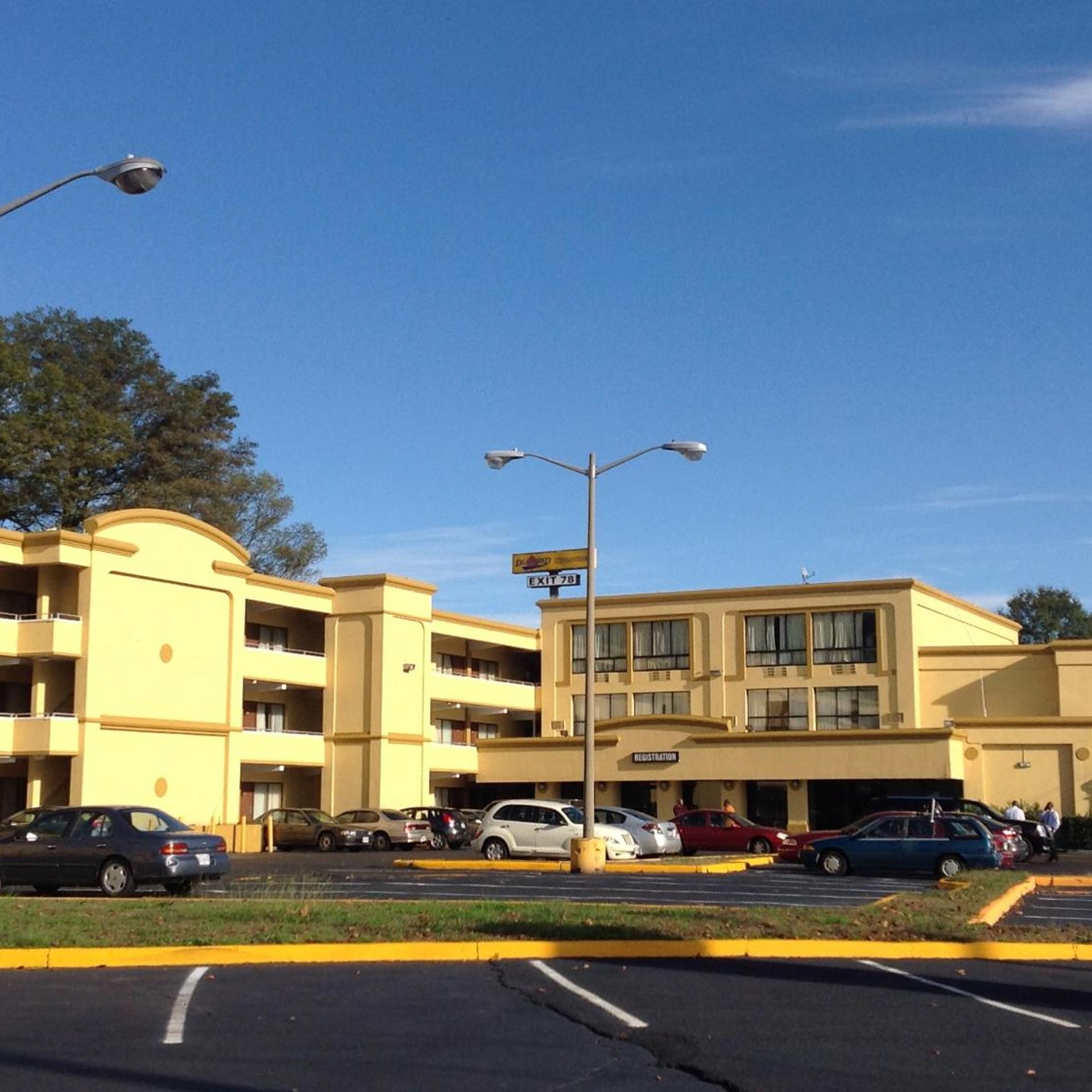 Diamond Inn And Suites 21/29