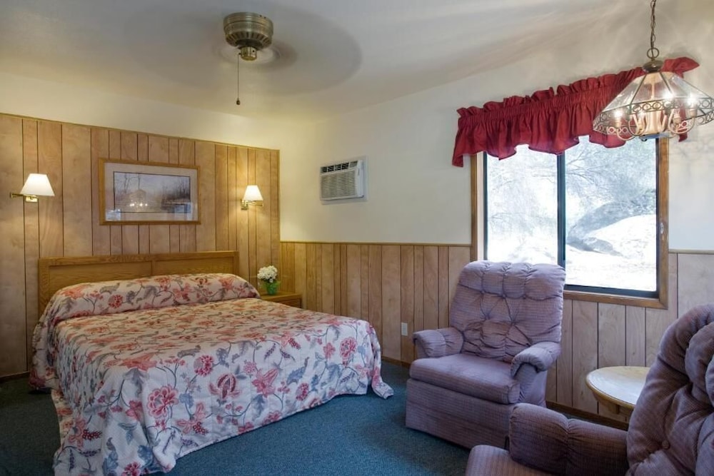 Lazy J Ranch-Americas Best Value Inn 26/52