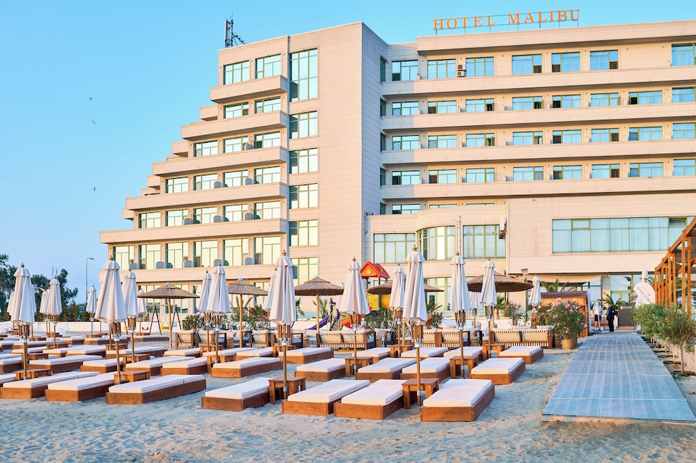 Malibu Hotel 47/50