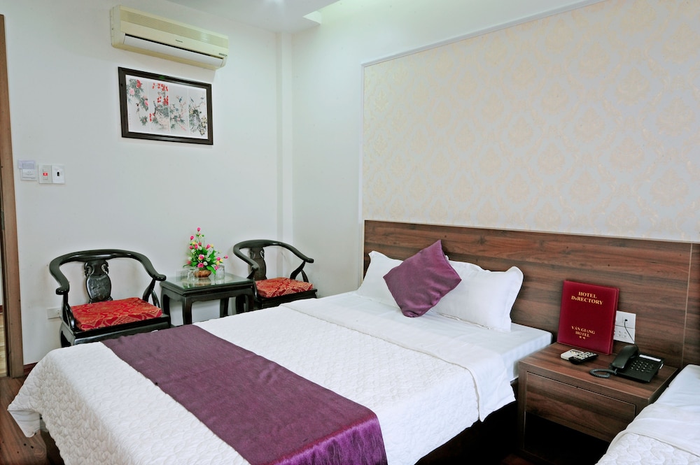 Van Giang Hotel 12/47