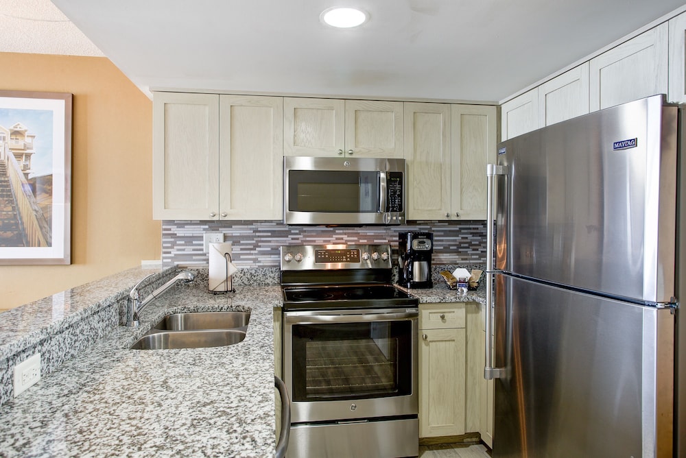 Boardwalk Resort And Villas 43/57