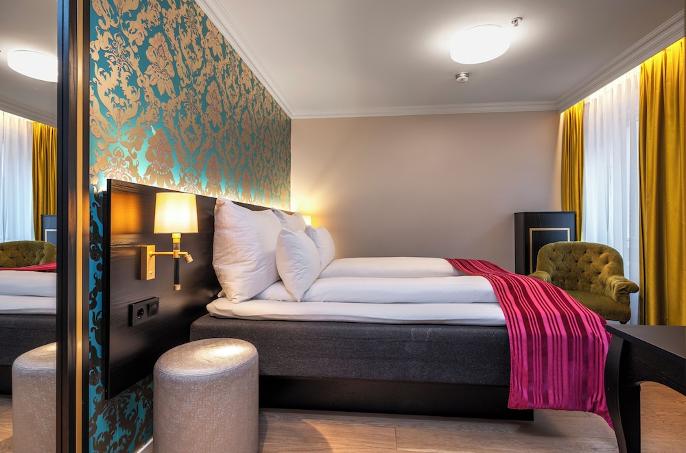 STANDARD, DOUBLE BED