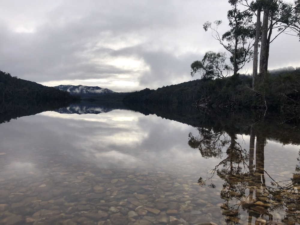 Tullah Lakeside Lodge 55/64