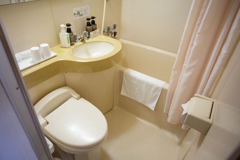 JAPANESE, HIGH FLOOR