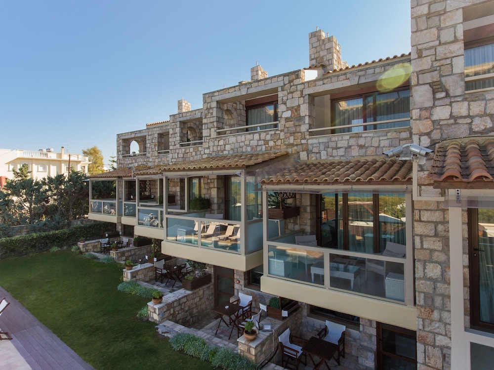 Enalio Suites 3/42