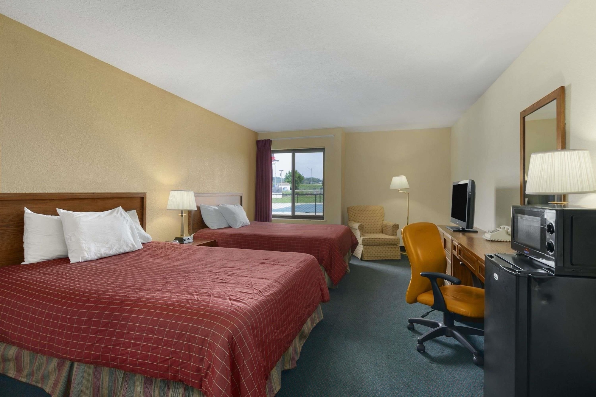 Room, 2 Queen Beds