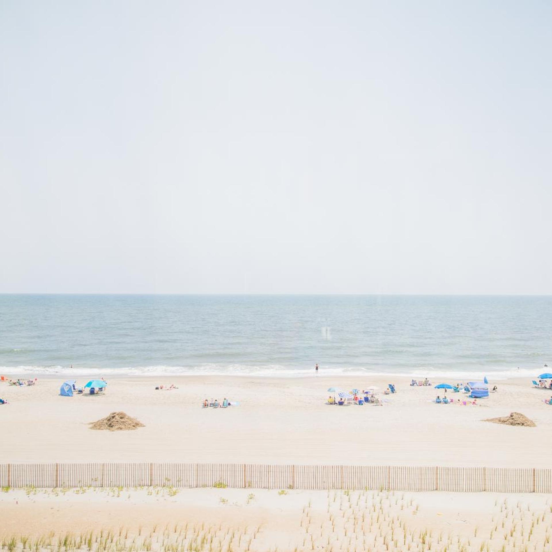 Surf Club Oceanfront Hotel 29/35