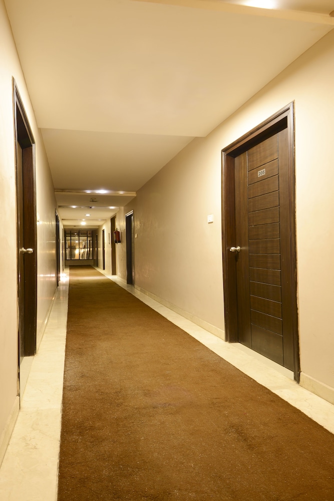 HOTEL MANIRAM PALACE 15/19