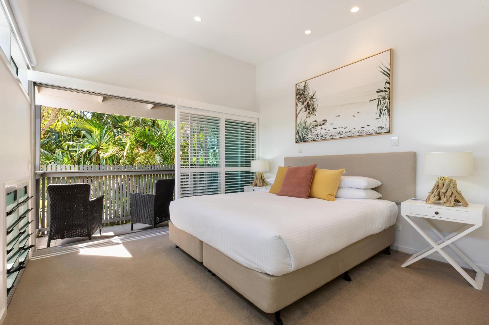 2 Bedrooms, Beach House, Luxury