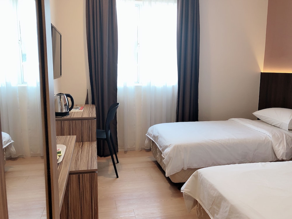 Tumike Hotel 36/58