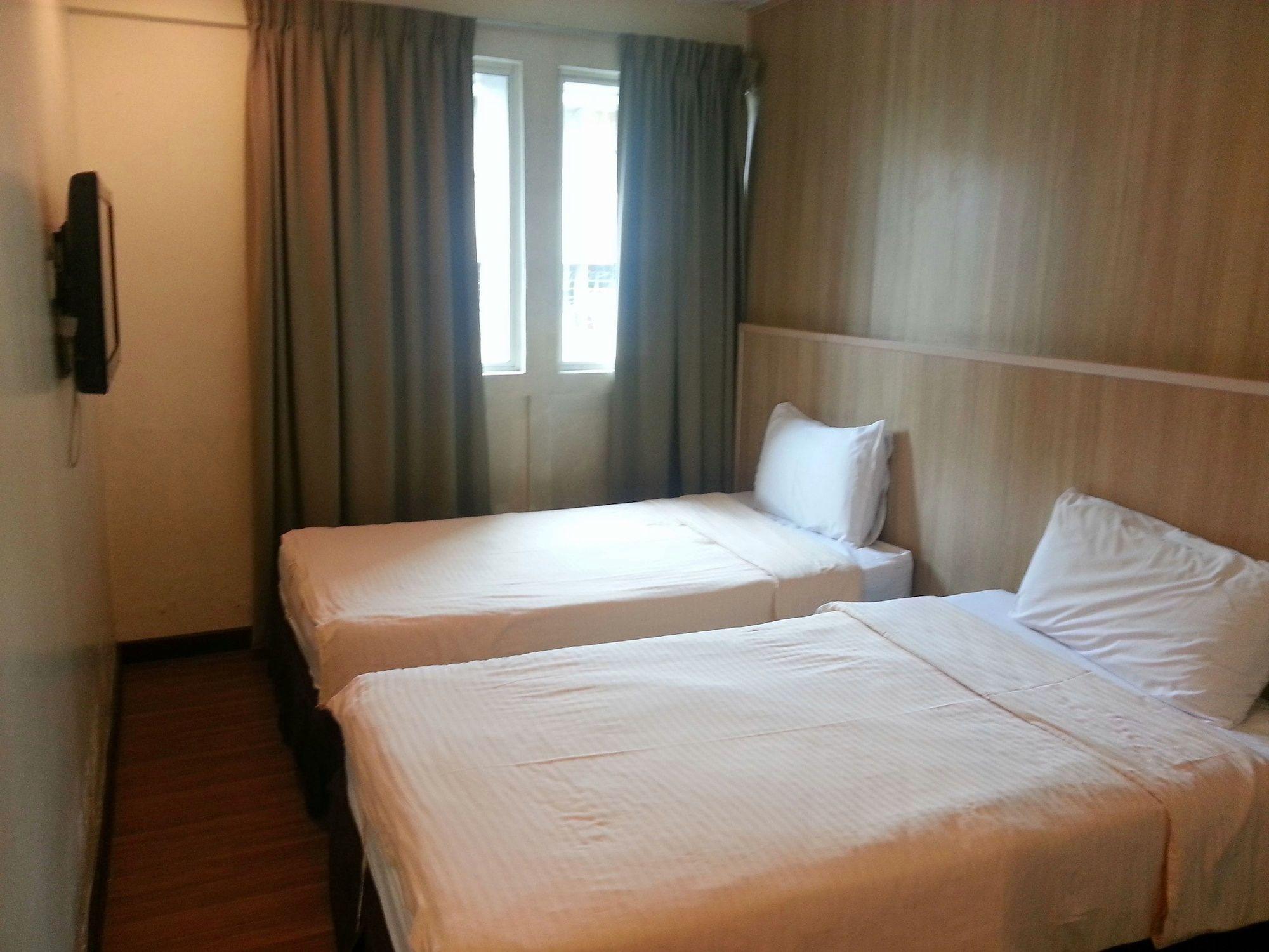 Maxim Hotel 16/43