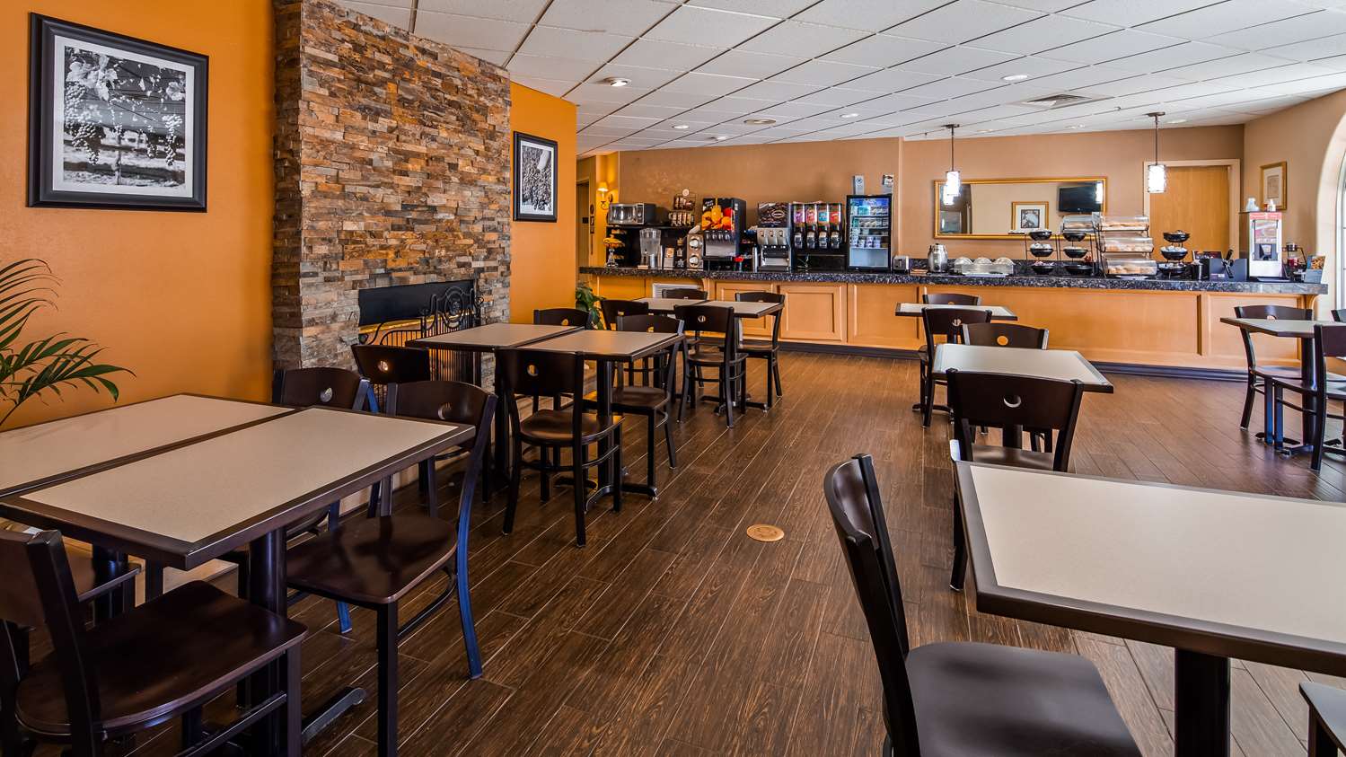 Best Western Plus Caldwell Inn & Suites 33/46