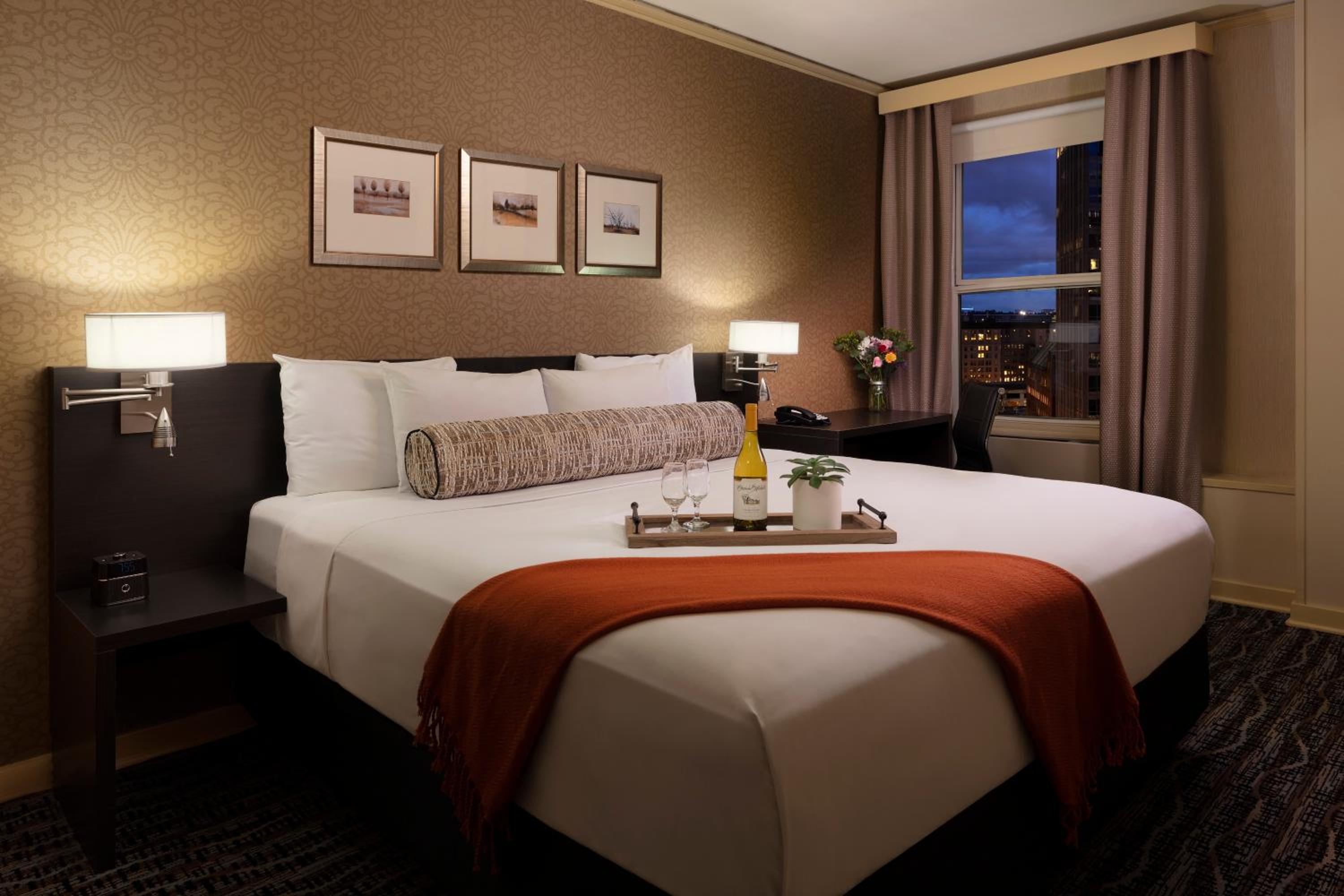 Family Suite, Executive