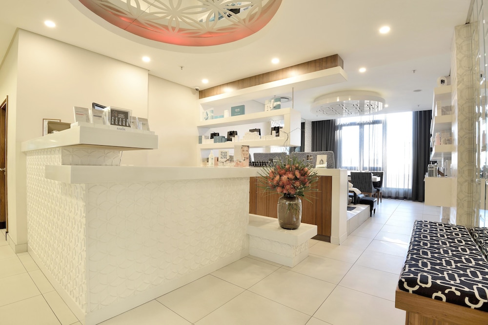 Davinci Hotel And Suites On Nelson Mandela Square 11/67