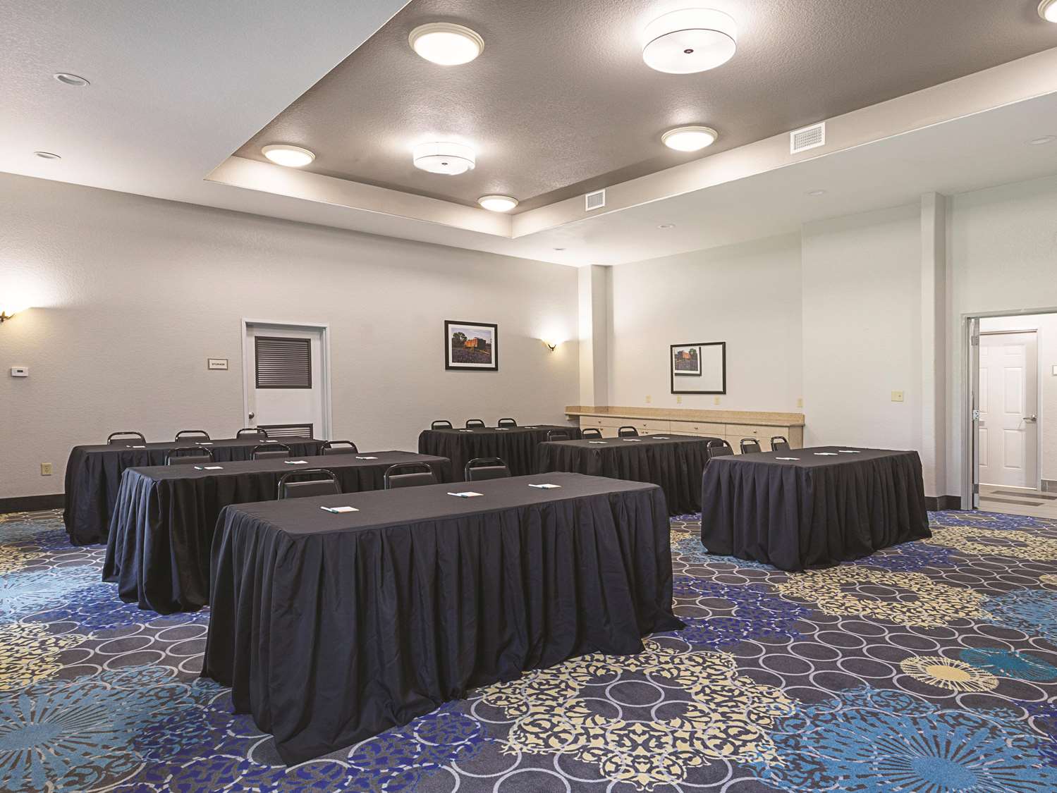 La Quinta Inn & Suites by Wyndham San Antonio Northwest 54/62