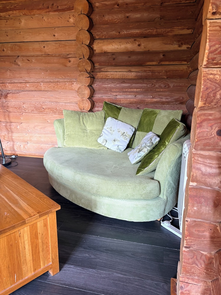 Bcc Loch Ness Log Cabins 24/46