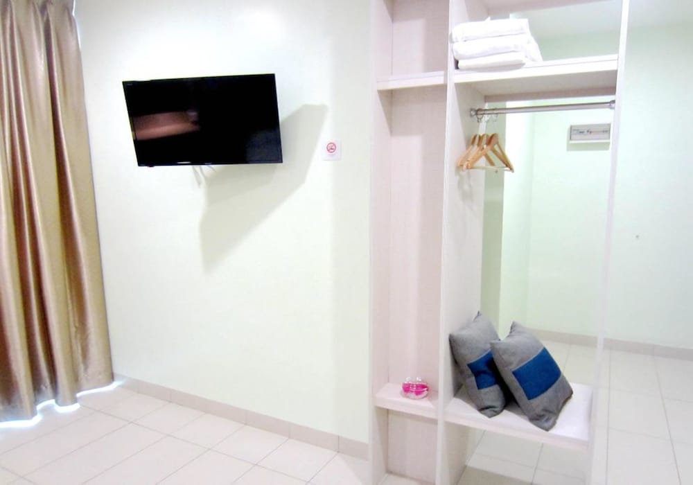 Rg Grand Hotel 33/41