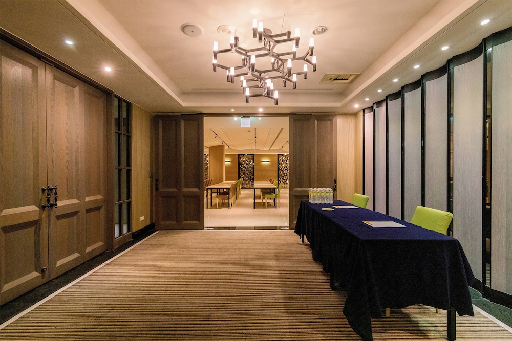 CHECK inn Taichung Wenxin Zhongqing 44/64