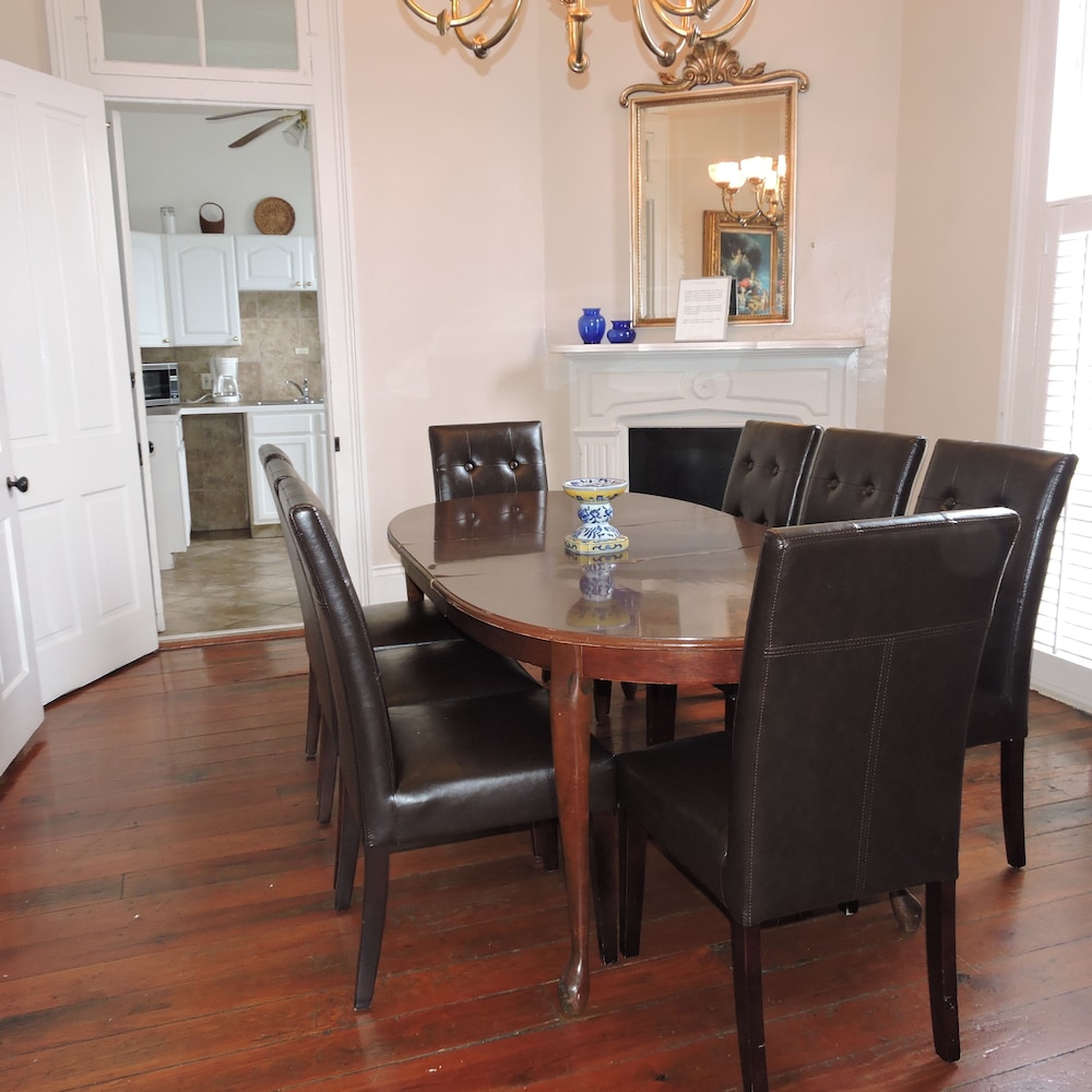 French Quarter Suites Hotel 40/55