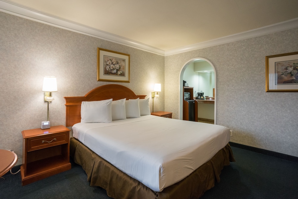Nob Hill Motor Inn 19/40