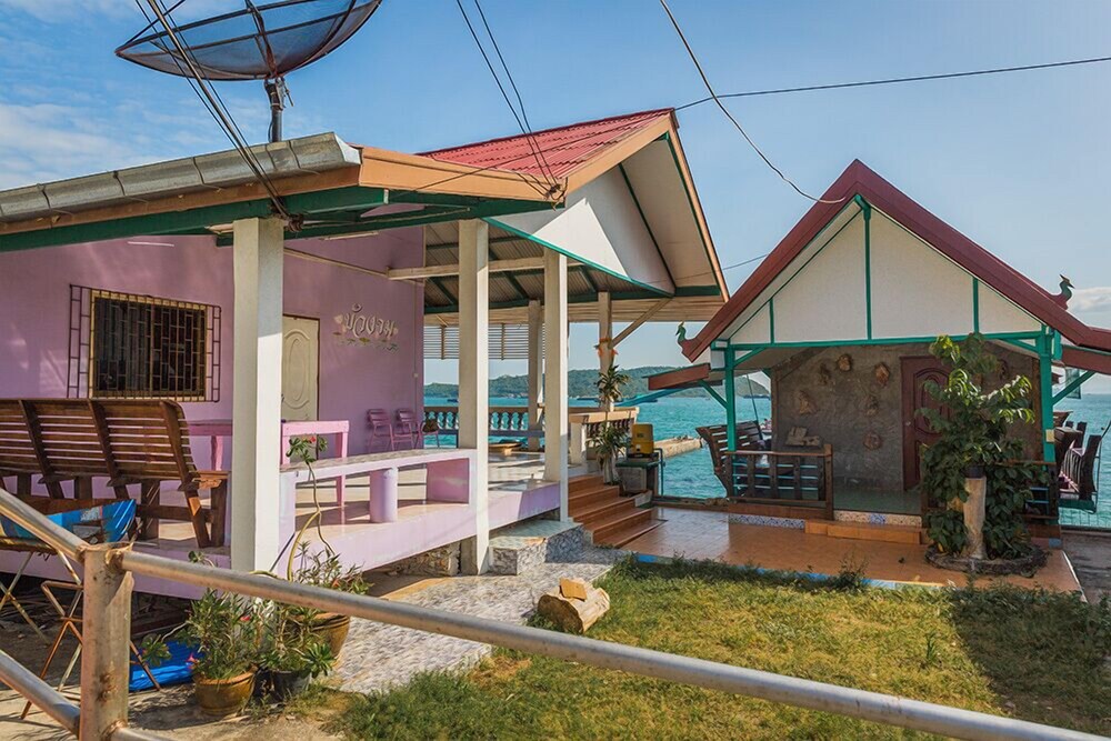 Rimtalay Resort Koh-Sichang 11/70