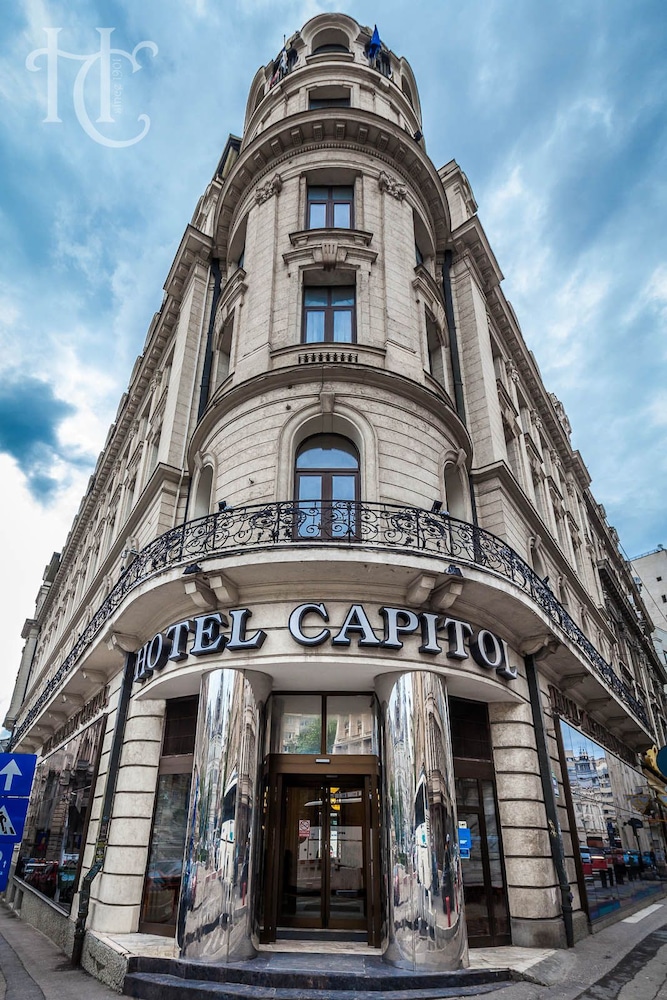 Hotel Capitol 6/55