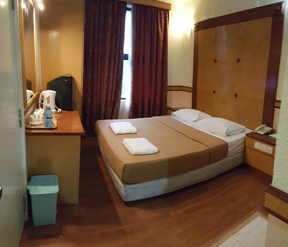 Flora Place Hotel 18/33
