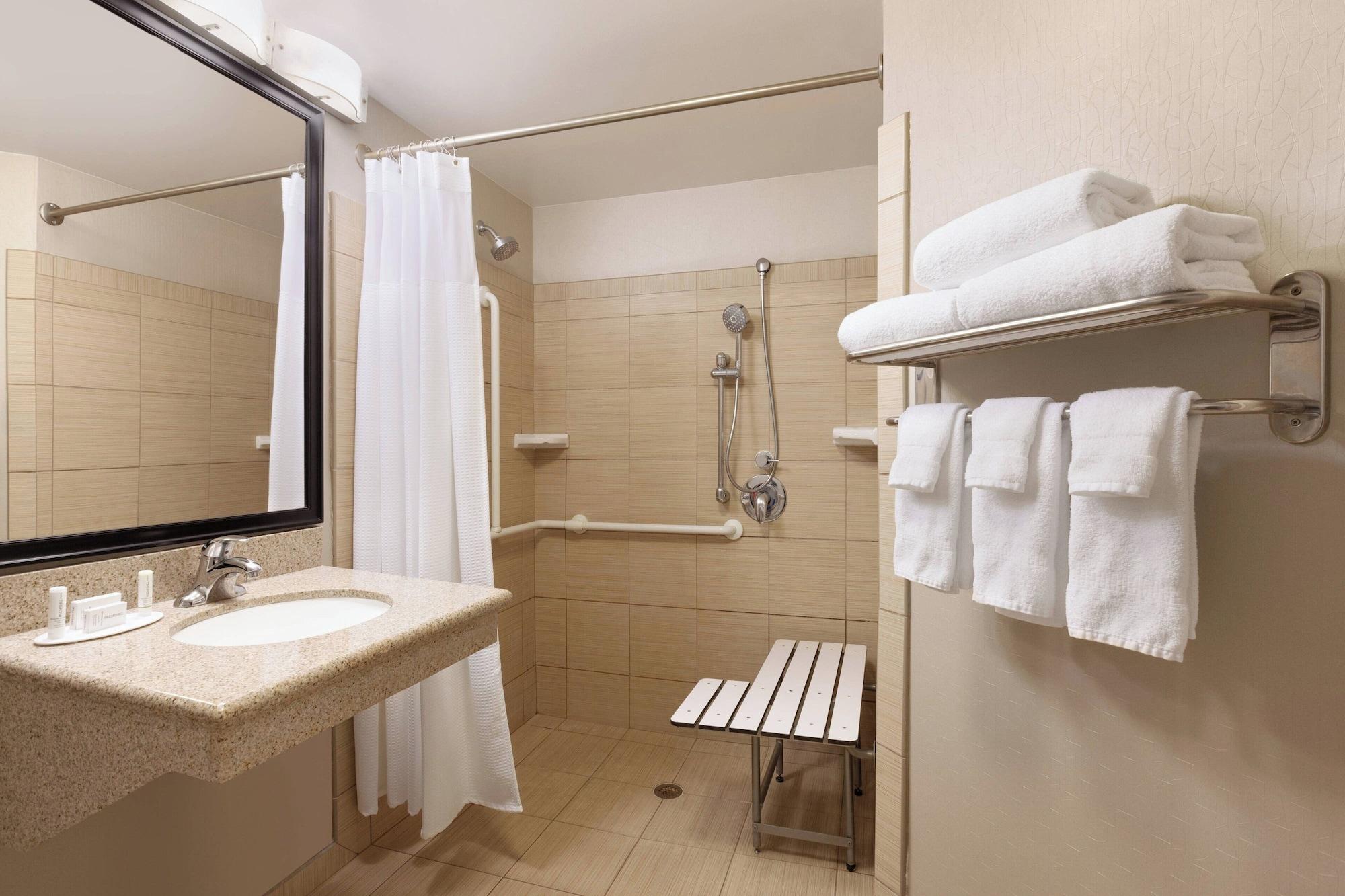 Suite, Multiple Beds, Accessible، SPRINGHILL SUITES BY MARRIOTT WEST PALM BEACH I-95 4/6