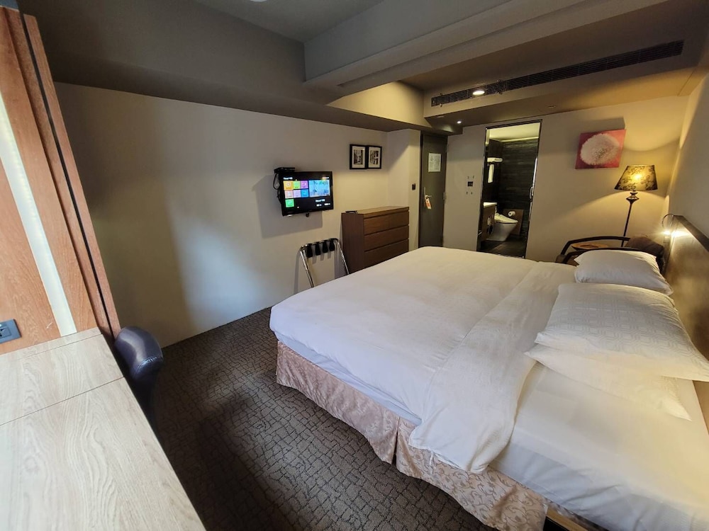 Simple Plus Hotel 15/50