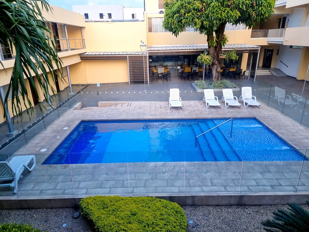 Hotel Arizona Suites 19/47