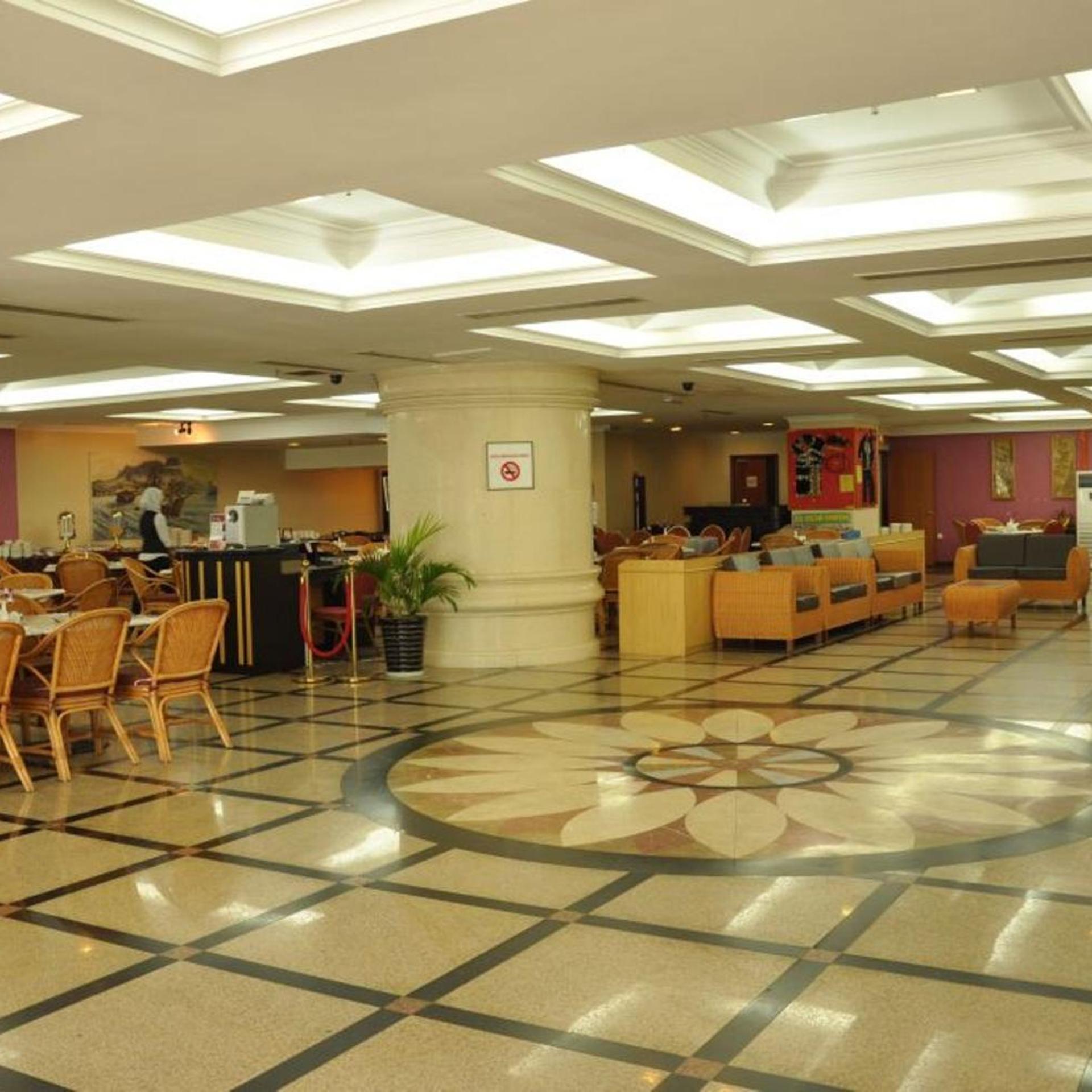 Tang Dynasty Park Hotel 5/50
