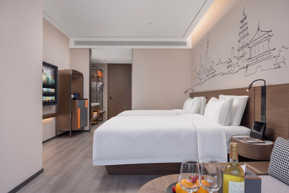 UrCove by Hyatt Xi'an Bell Tower Huimin Street 13/47