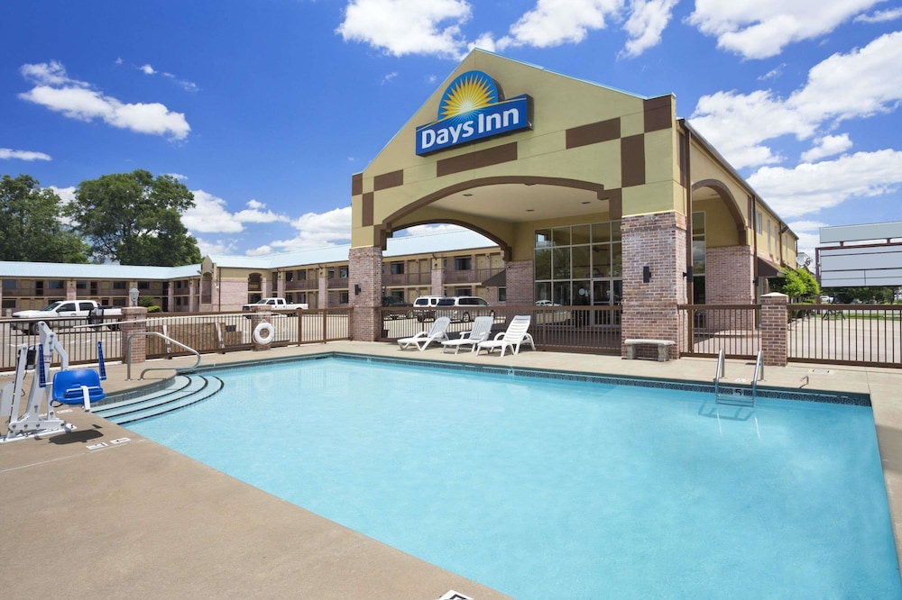 Days Inn By Wyndham Conway 5/33