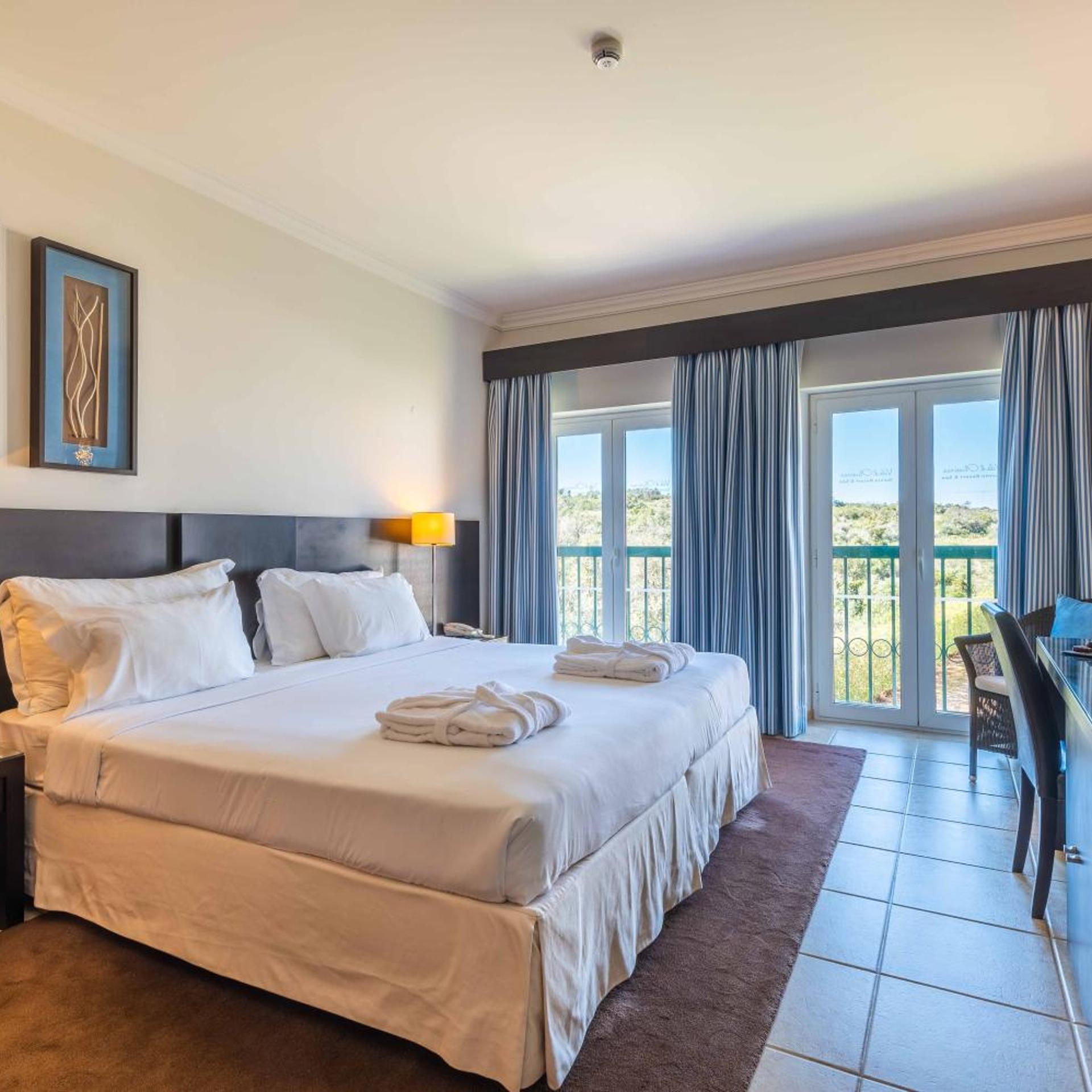 Room, Double Bed