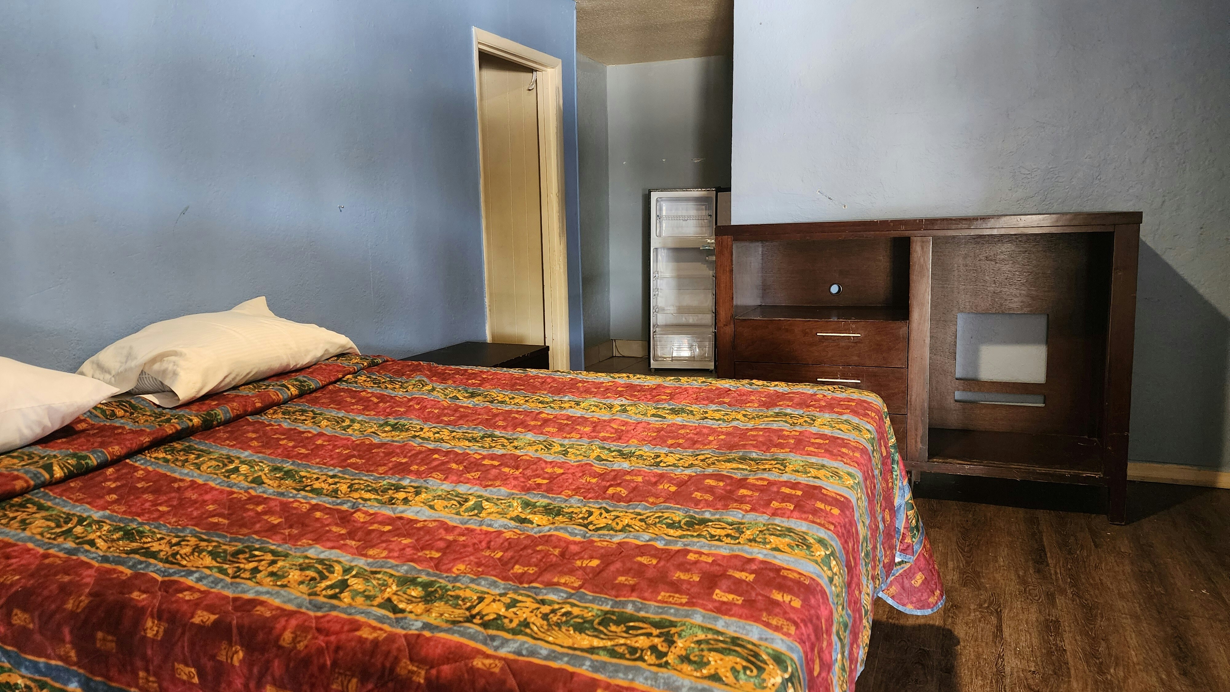 OYO Bay Inn 9/30