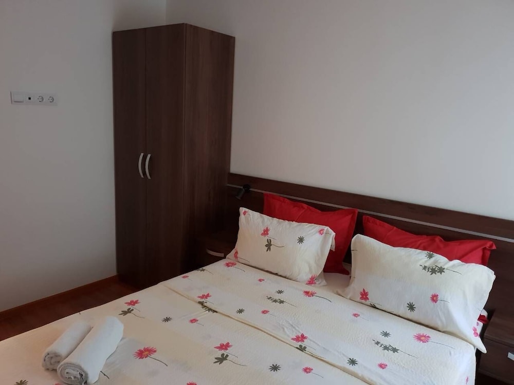 Apartments Kojic 11/75