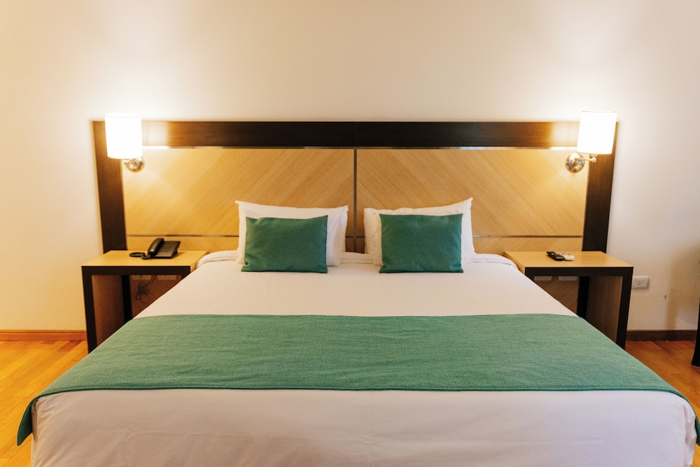 Hotel Plaza Central Ezeiza 25/61