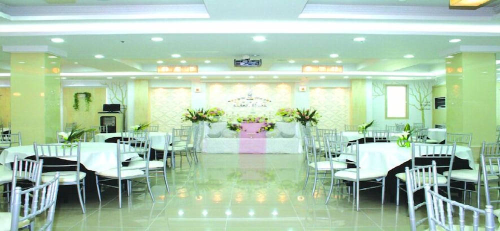 Noblesse Hotel 40/50