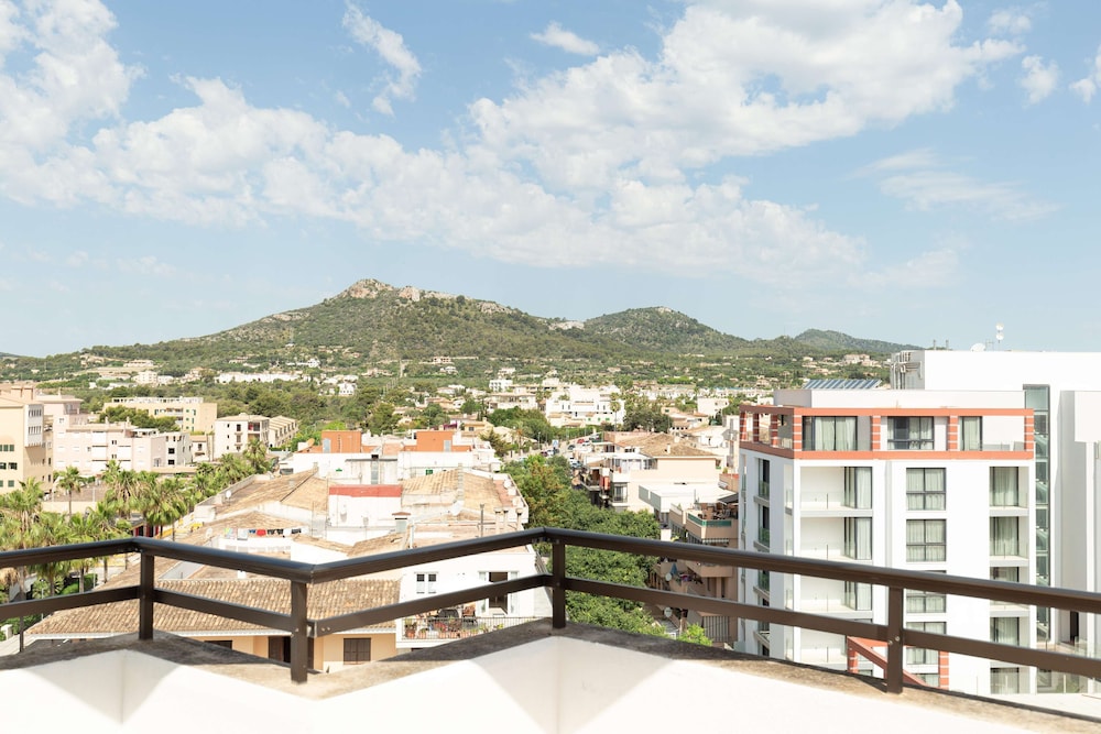 R2 Cala Millor Beach Apartment 6/50