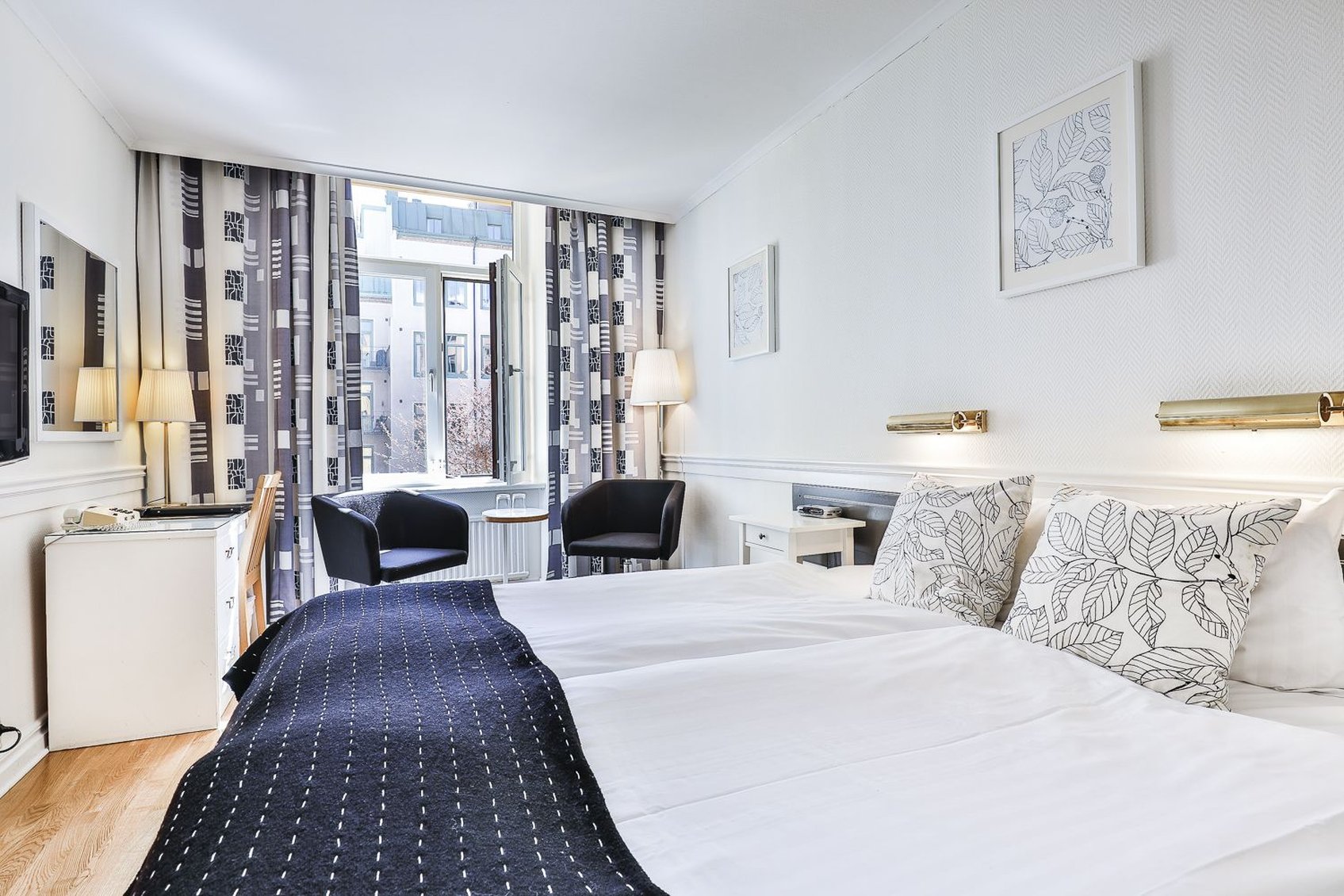 STANDARD, DOUBLE BED