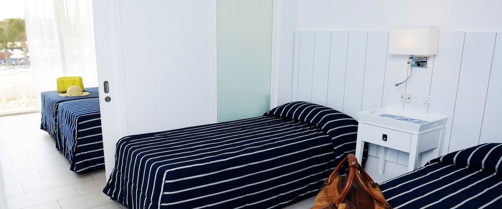 db Seabank Resort and Spa 34/50