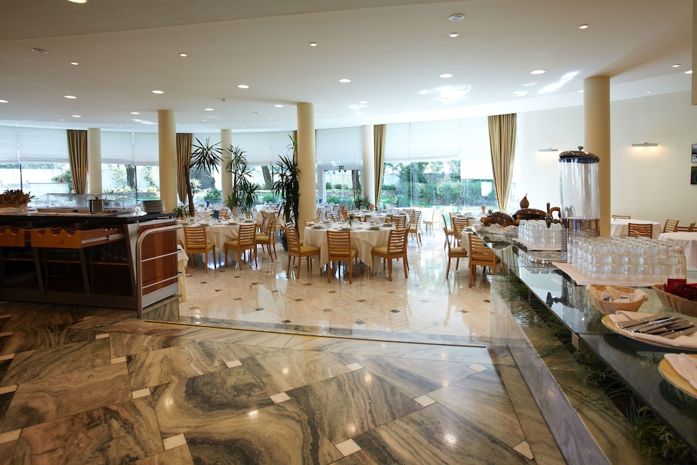 Hotel Santa Maria 34/50