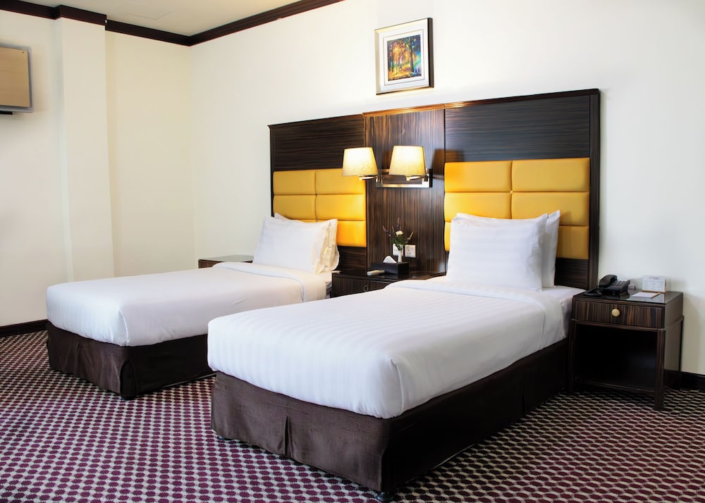 Fortune Karama Hotel 14/40