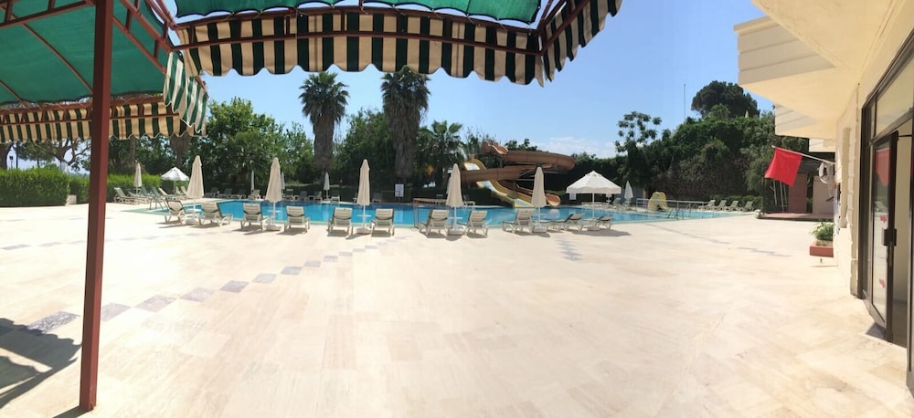 Nazar Beach City & Resort Hotel 26/32